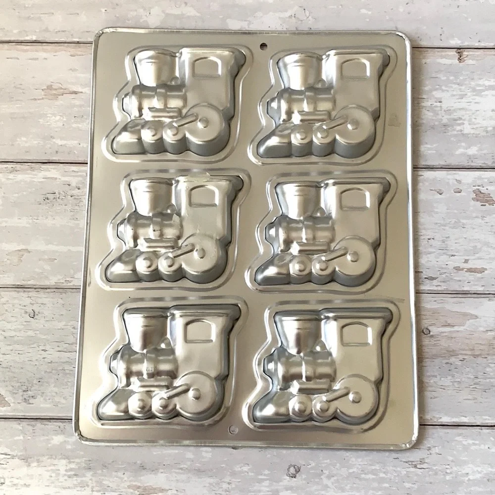 Train Engine Baking Sheet Pan Wilton Metal Tin Cake Pan